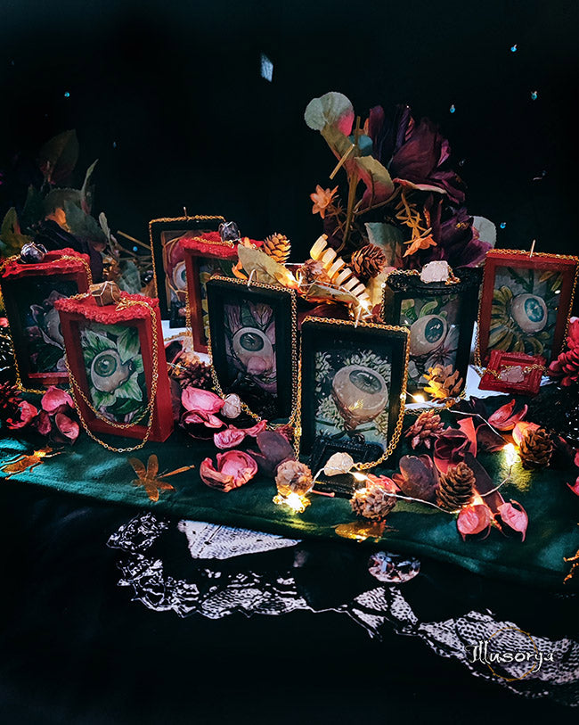 Colchicum Autumnale - In Cauda Venemum - Original work and necklace with natural stone